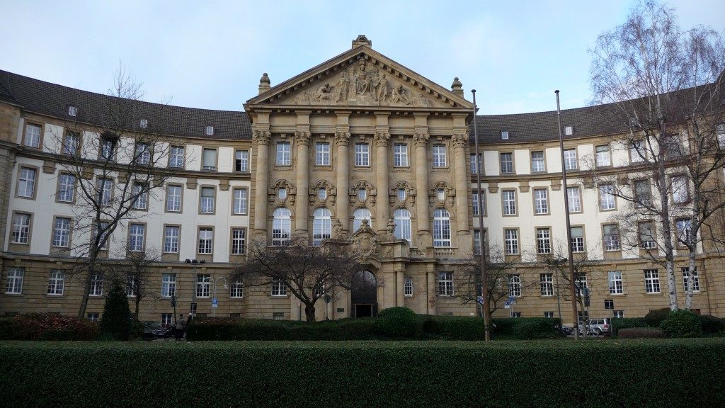 Kölner Amtsgericht - Kolonski Sad - Cologne Court - photo by Marek Seyda